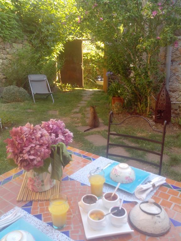 Le Clos De La Source Bed and Breakfast Le Bousquet-d'Orb Esterno foto